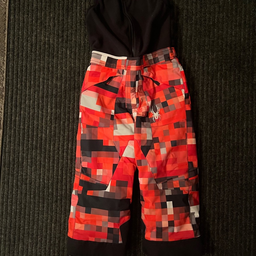 Boy snow pants. 4t